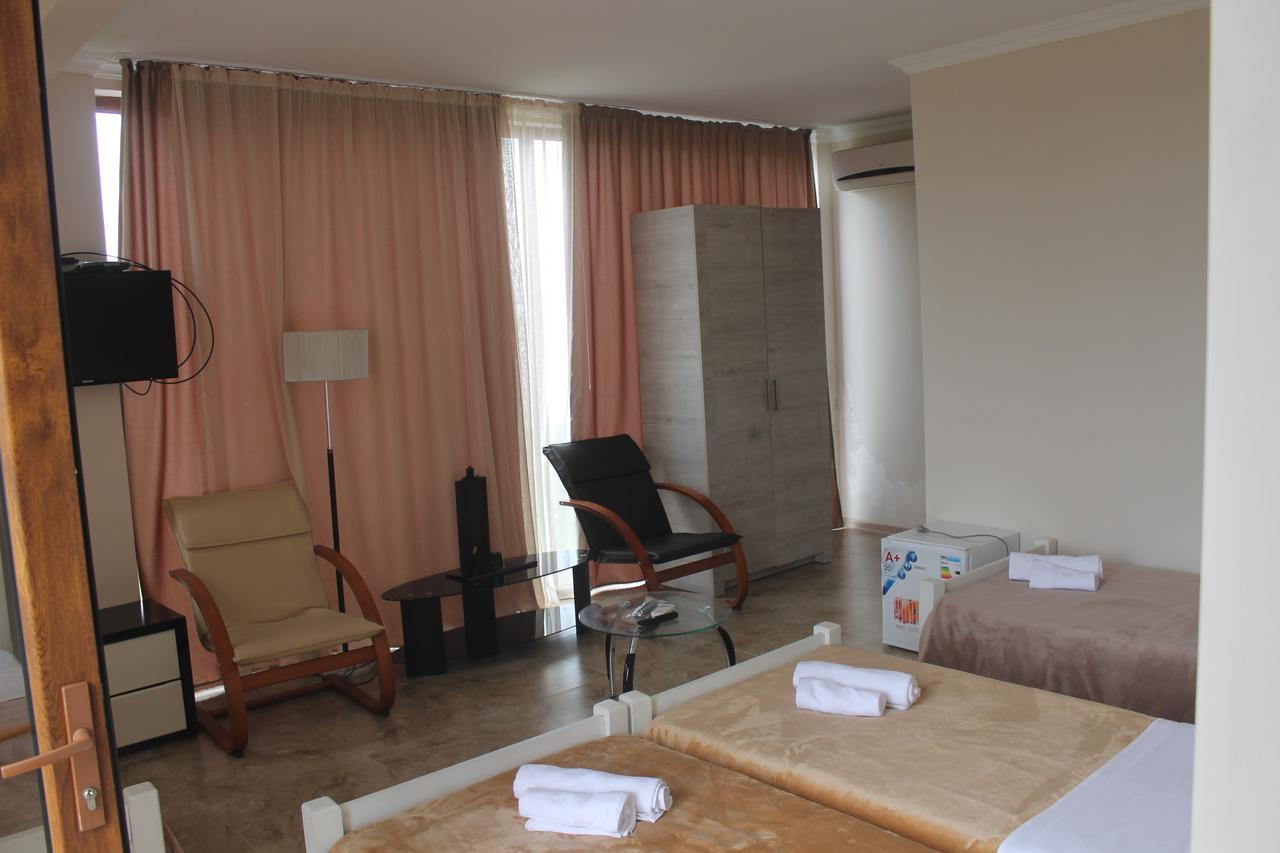 Seazone Hotel Shekhvetili Exterior photo